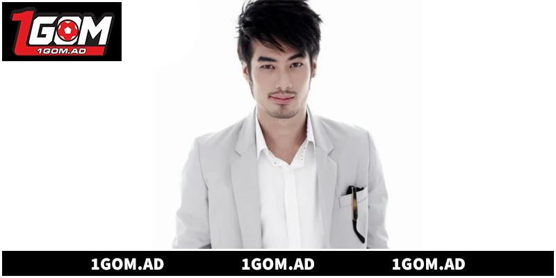 CEO Vũ Văn Linh phân tích dữ liệu trên sơ đồ chiến thuật